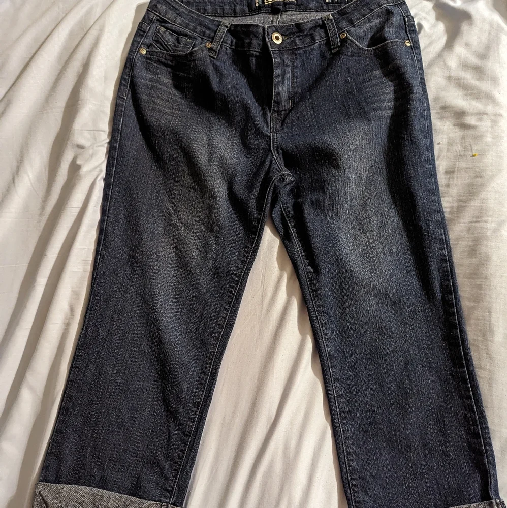 Salt Works Cropped Jeans - Picture 2 of 6